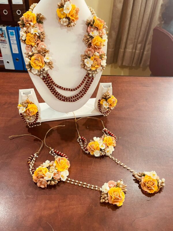 Heavy Floral Jewellery - Image 10