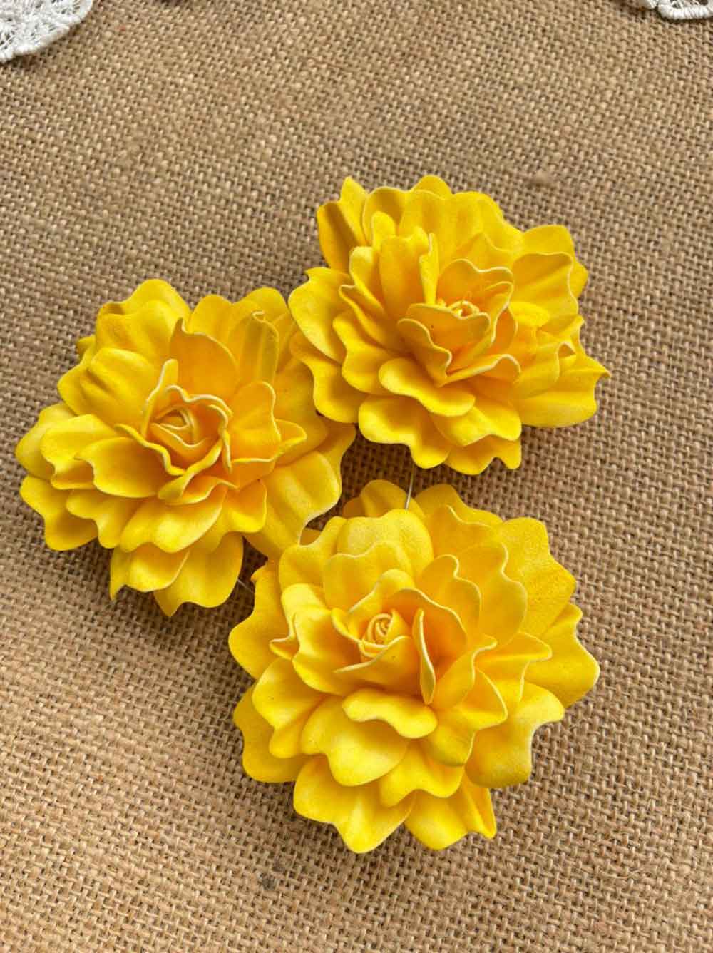 Scrunch Roses
