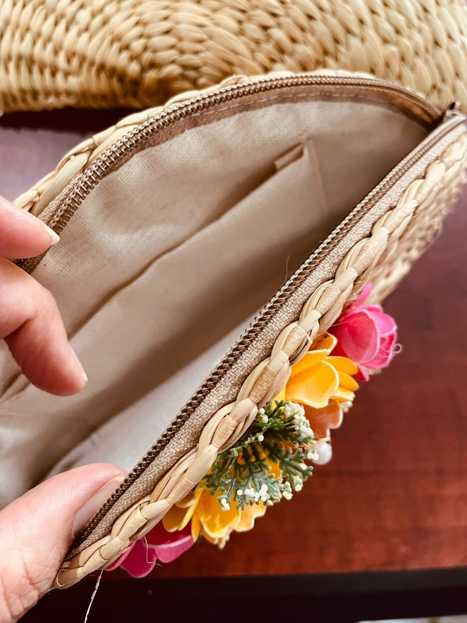 Sabai Grass Clutch