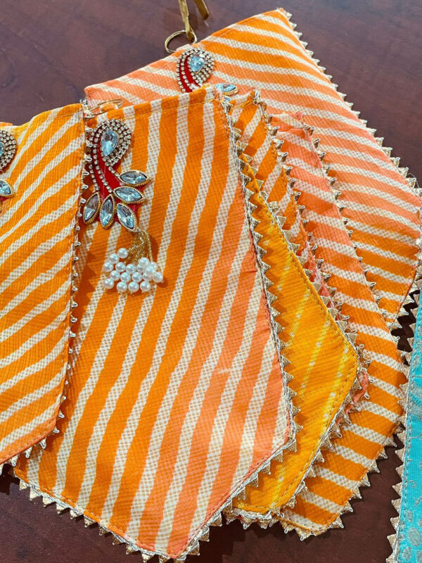 Mobile Cover With Key Chain Hanging - Image 5