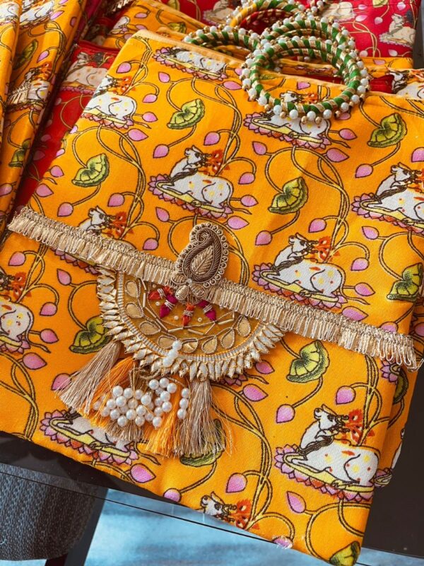 Pichwai Zip Bag - Image 2