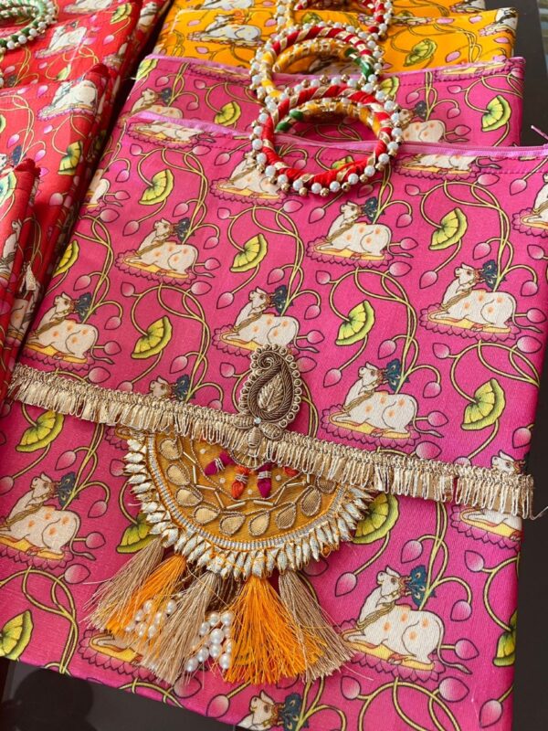 Pichwai Zip Bag - Image 3