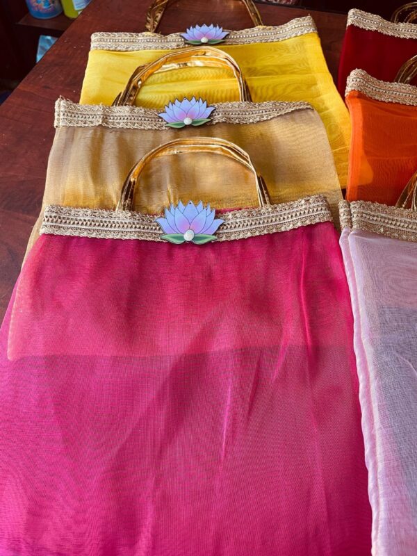 Tissue Bags With Golden Handle - Image 3
