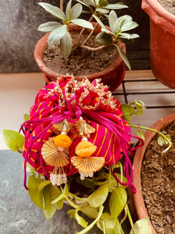 Cloth Scrunch Potli - Image 2