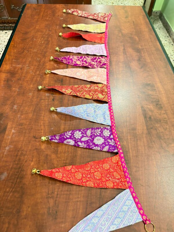 Brocade Bunting - Image 2