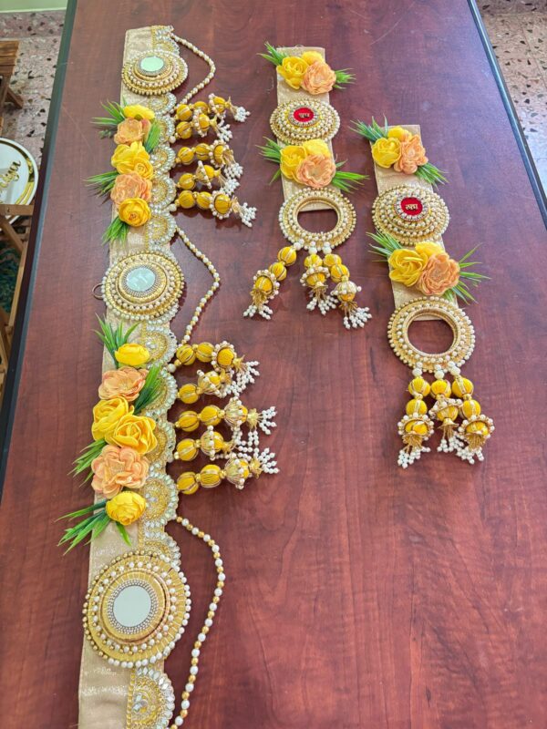 Mirror Gold Floral Bandanwar - Image 2