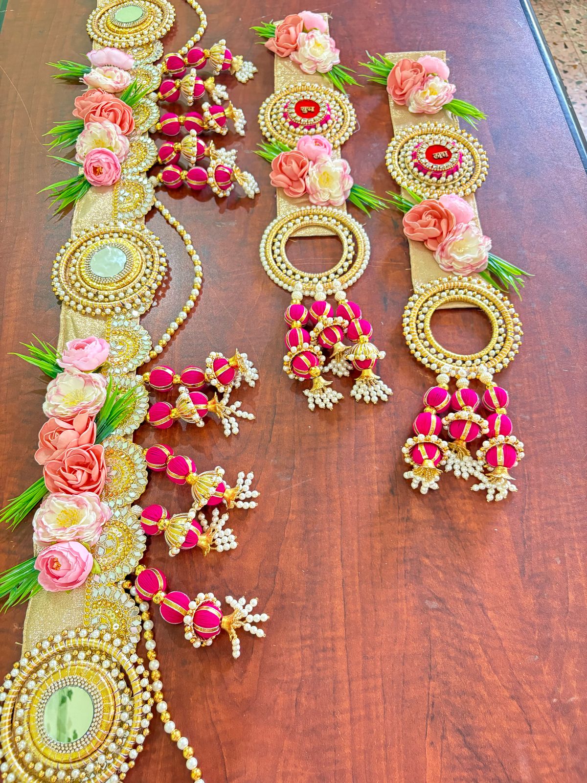 Mirror Gold Floral Bandanwar