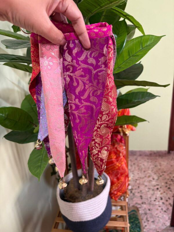 Brocade Bunting