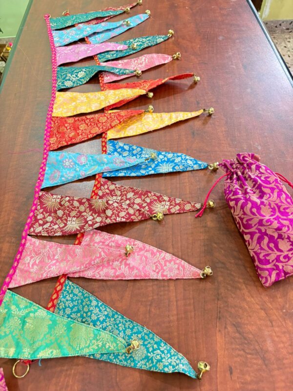 Brocade Bunting - Image 5
