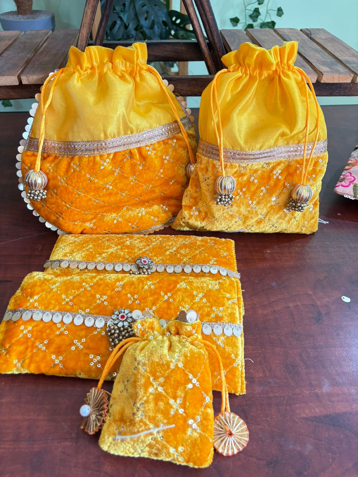 Yellow velvet Potli set of 4 pcs - Image 2