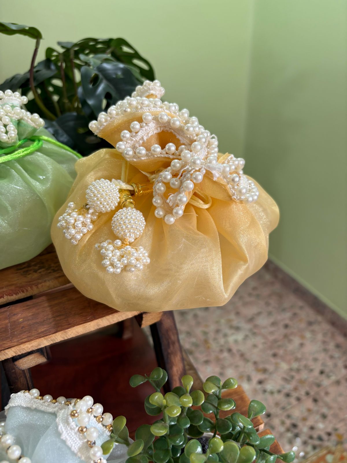 Scrunchy organza potli with pearl lace - Image 5