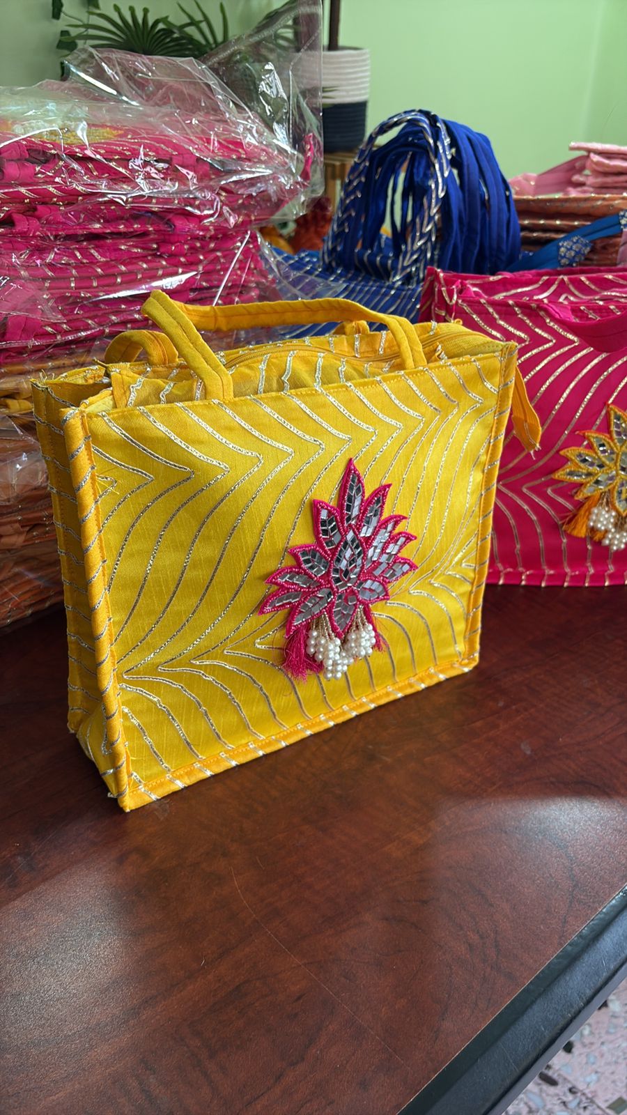 Gota Zip Hamper Bag with Mirror Lotus - Image 4