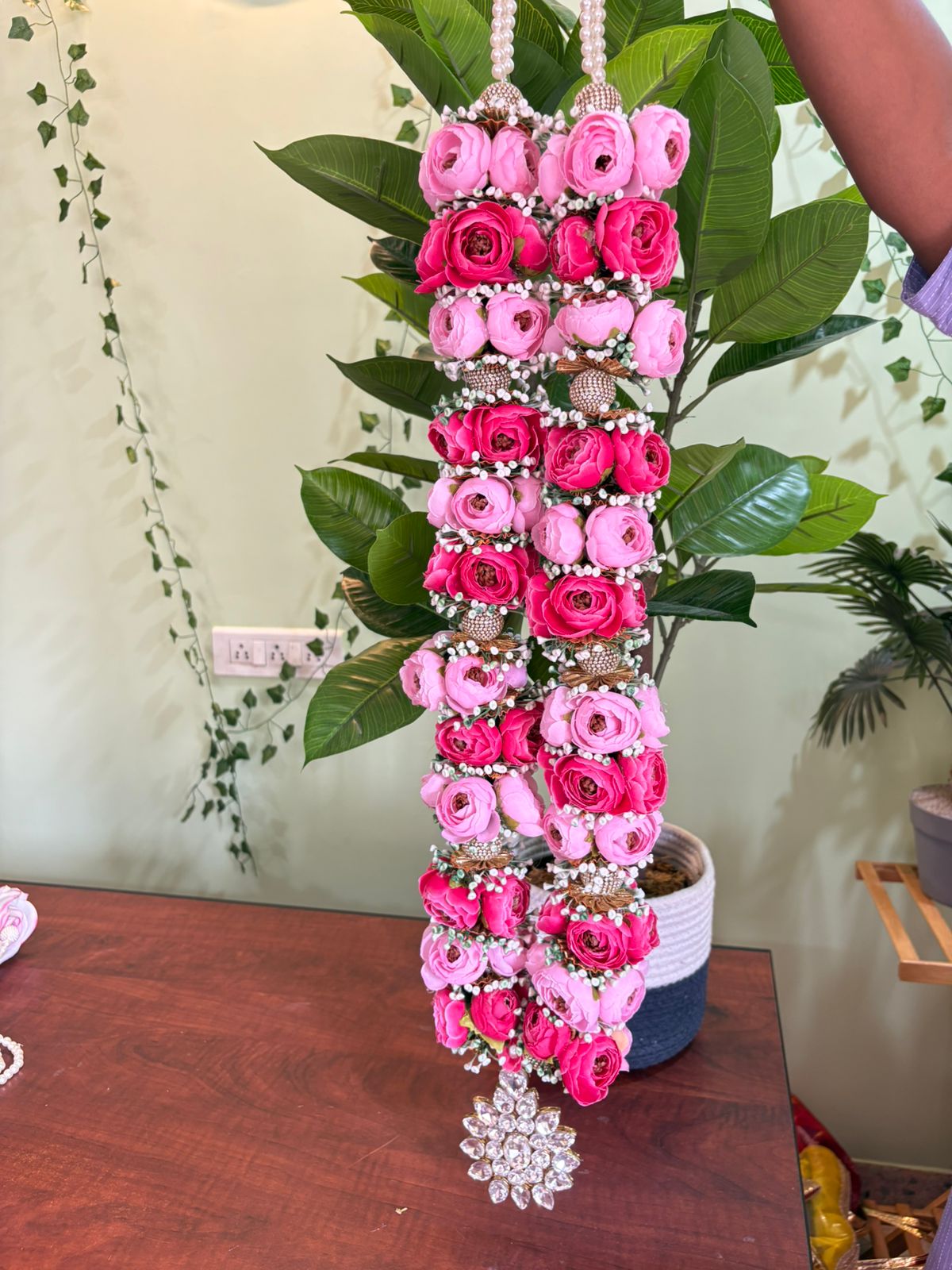 Peony Round Varmaala - Image 3