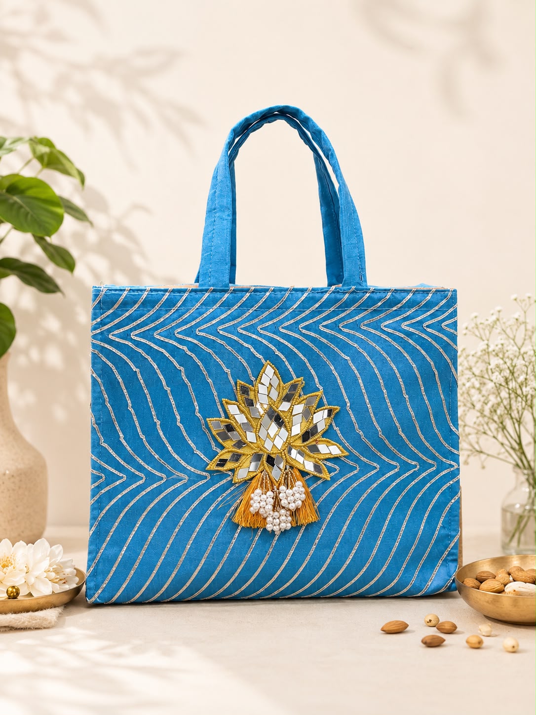 Gota Zip Hamper Bag with Mirror Lotus - Image 6