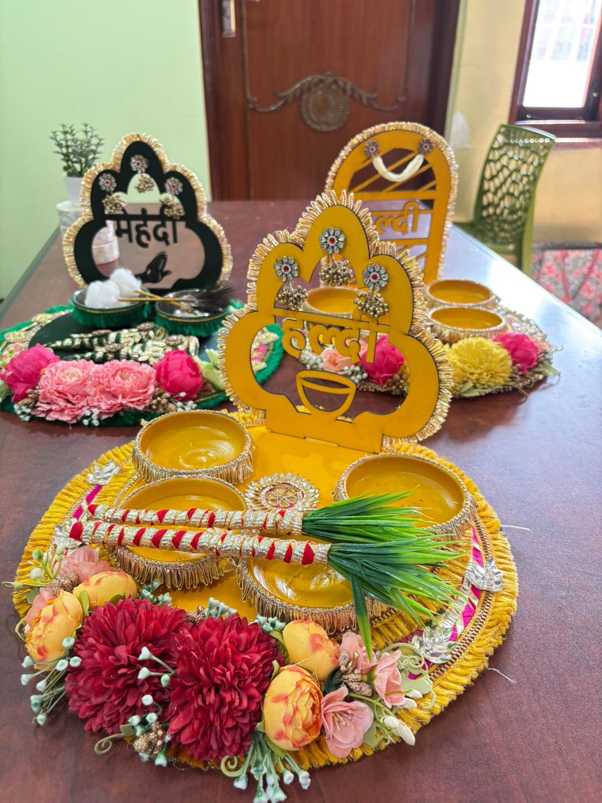 Mehendi Platter with fancy backdrop - Image 2
