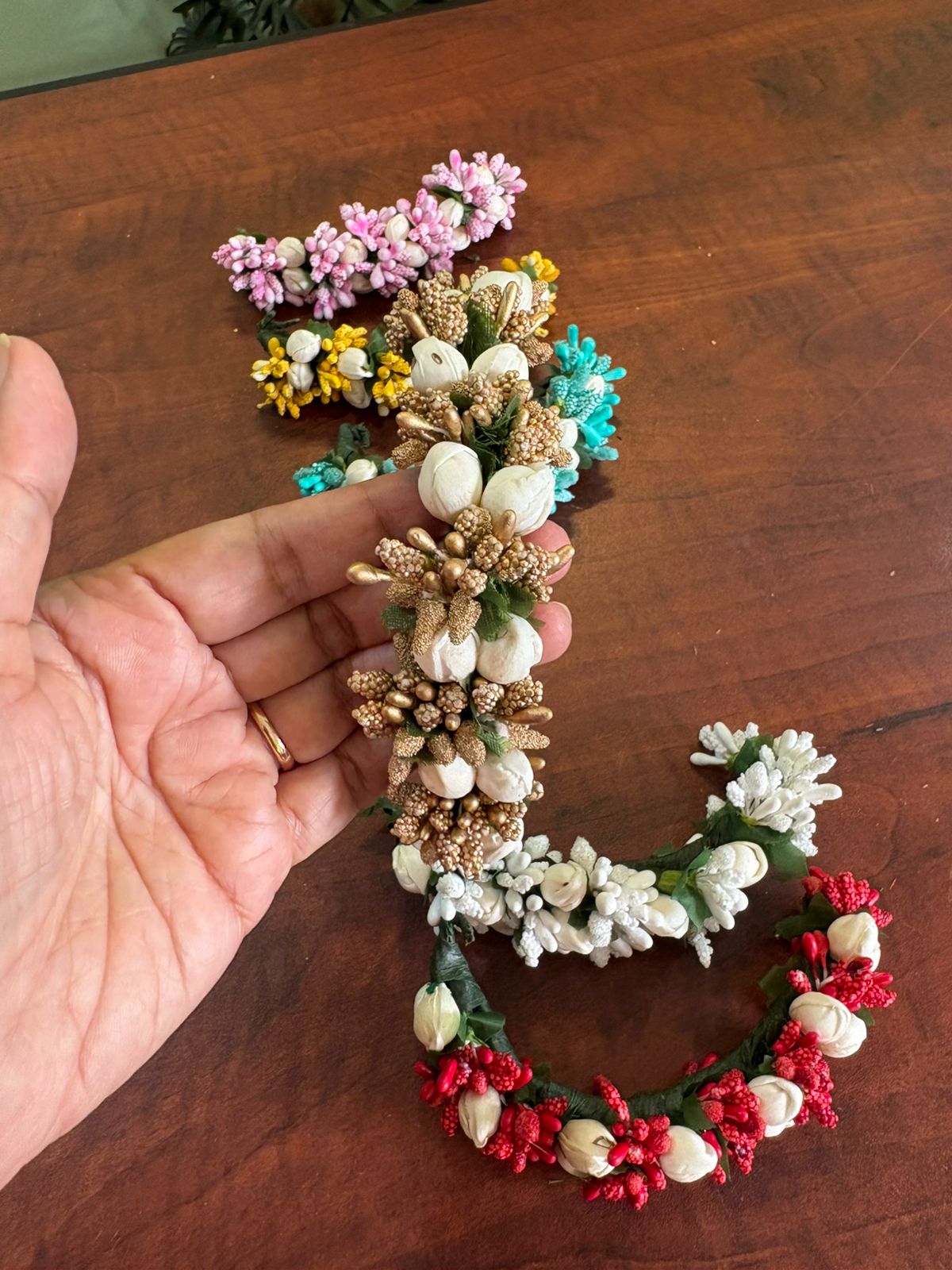 Heavy Gajras for Hair (Buds) - Image 3