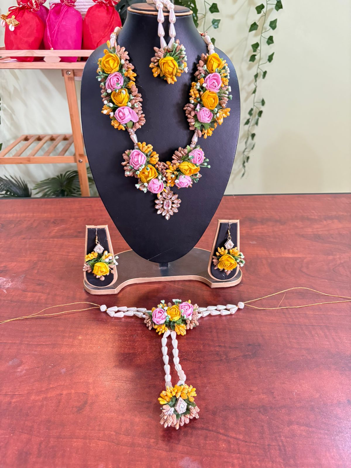 Kundan Floral Jewellery Set 1