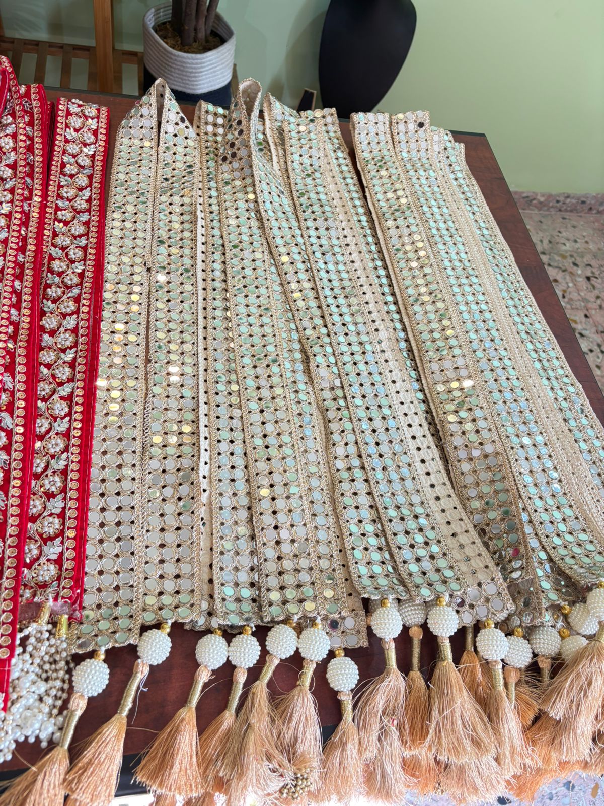Baraat Swagat Scarf Maala Mirror work (pack of 20) - Image 3