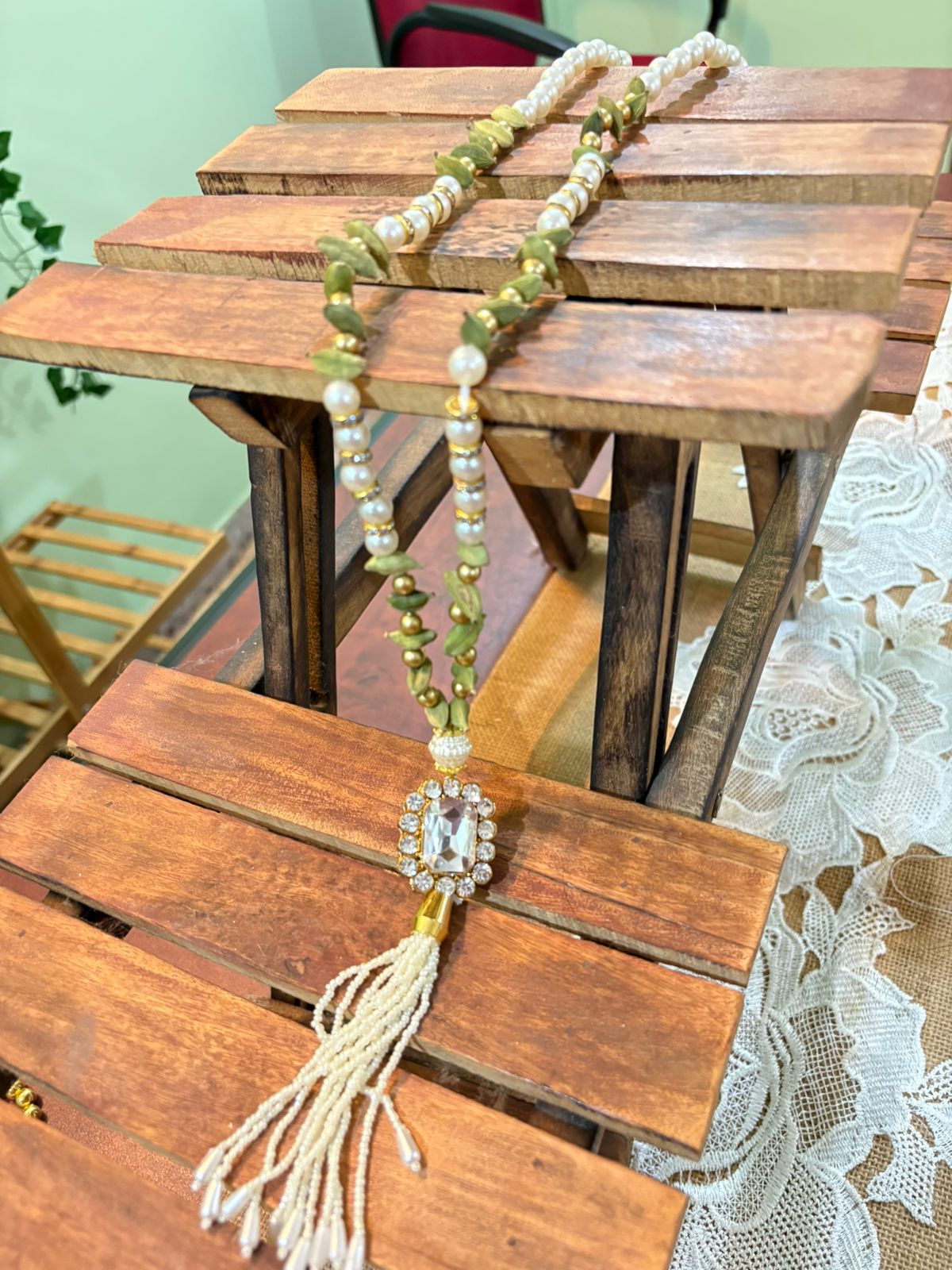 Elaichi baraat swagat maala with kundan pendant (pack of 20)