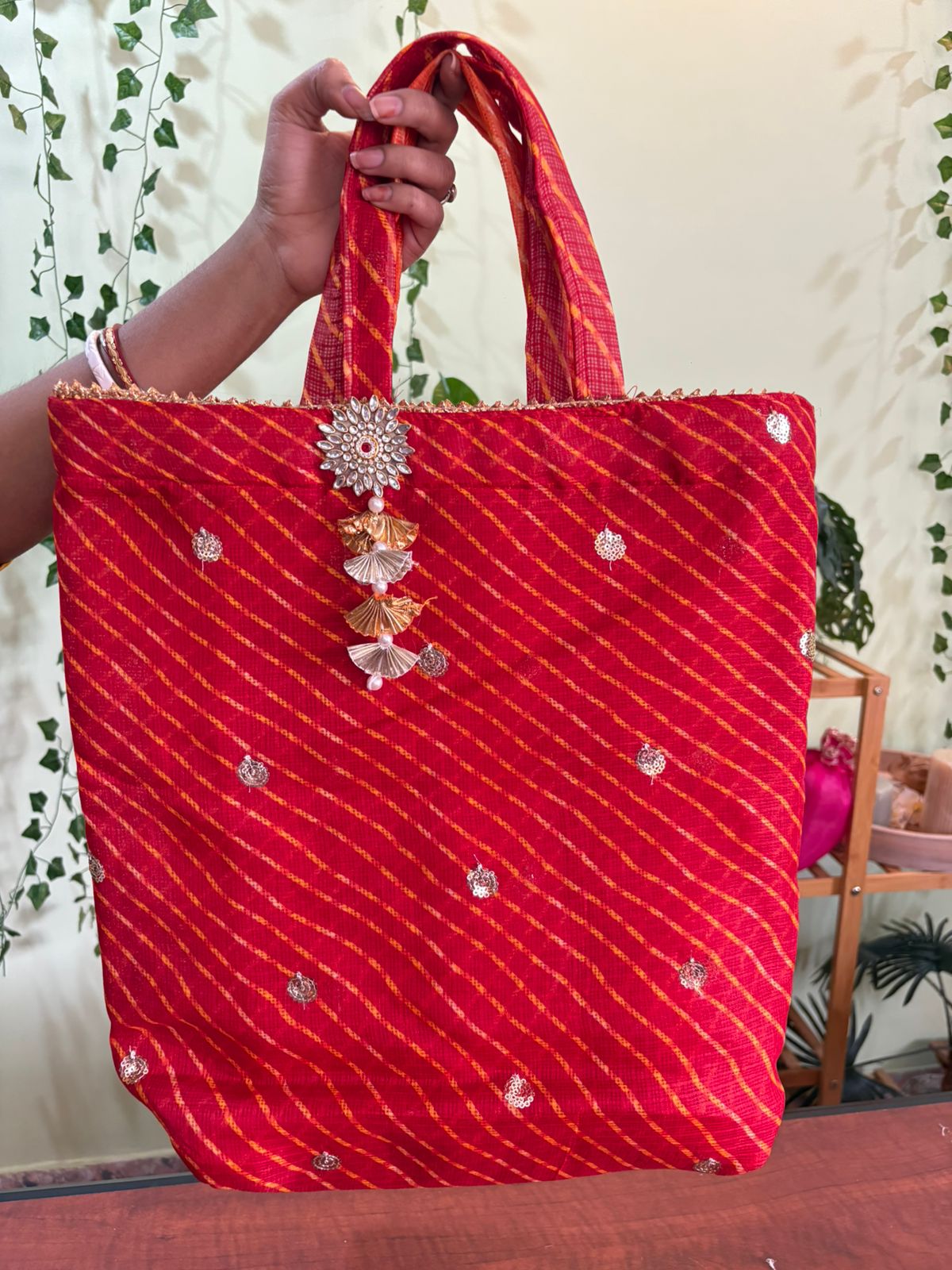 Soft lehariya bags with cloth handle (pack of 10) - Image 2