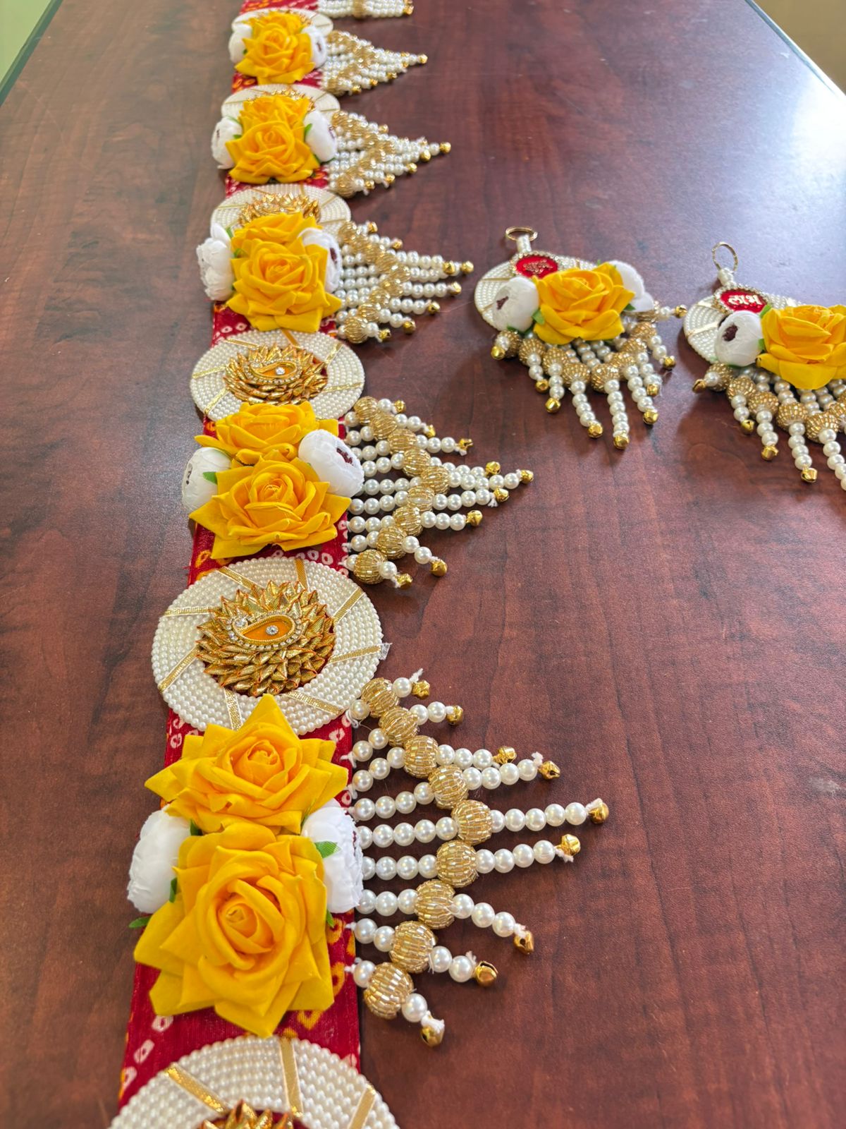 Heavy Jhallar style bandanwar in yellow with hangings - Image 2