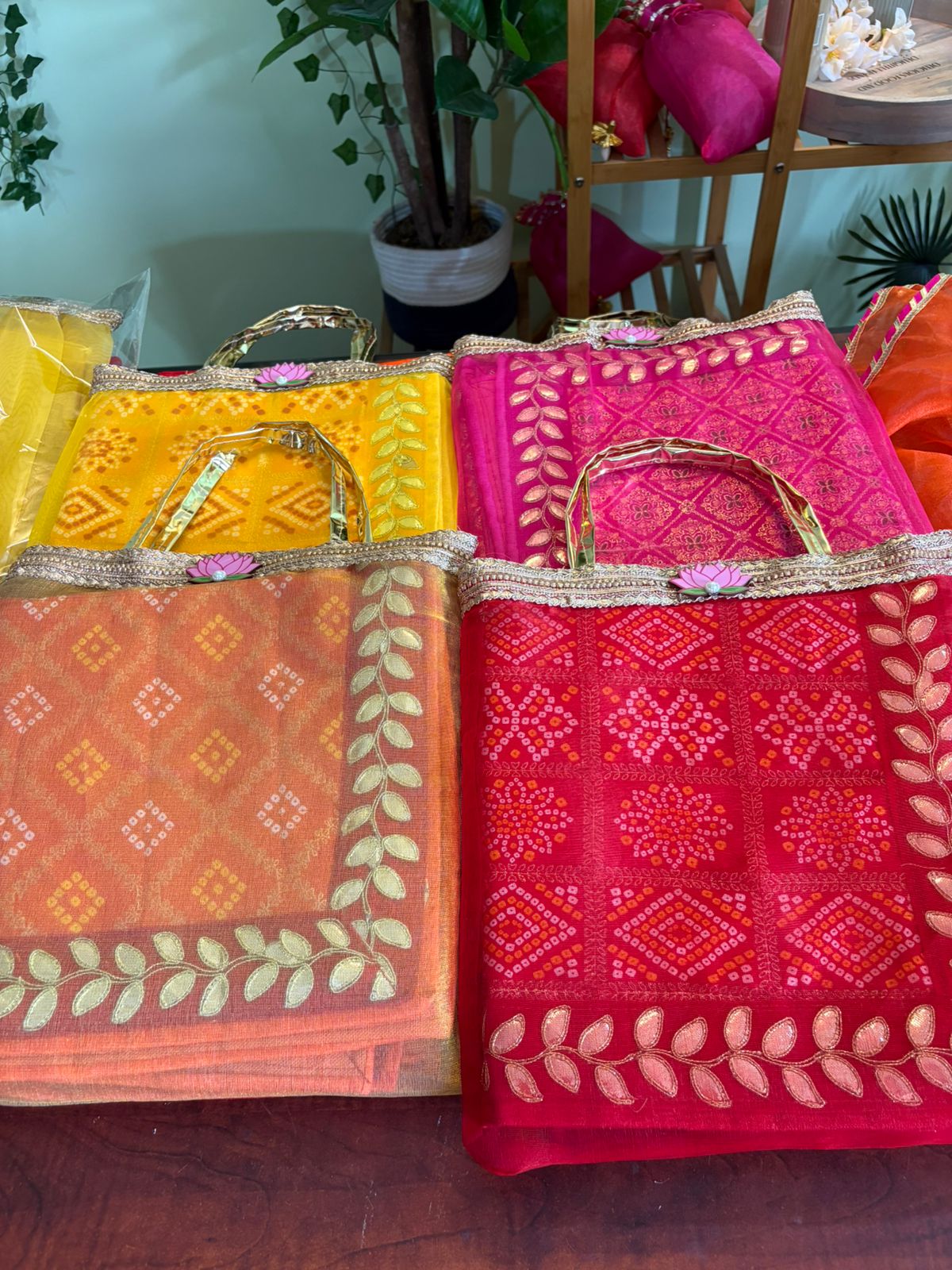 2 Assan set and 1 tissue bag - Image 2