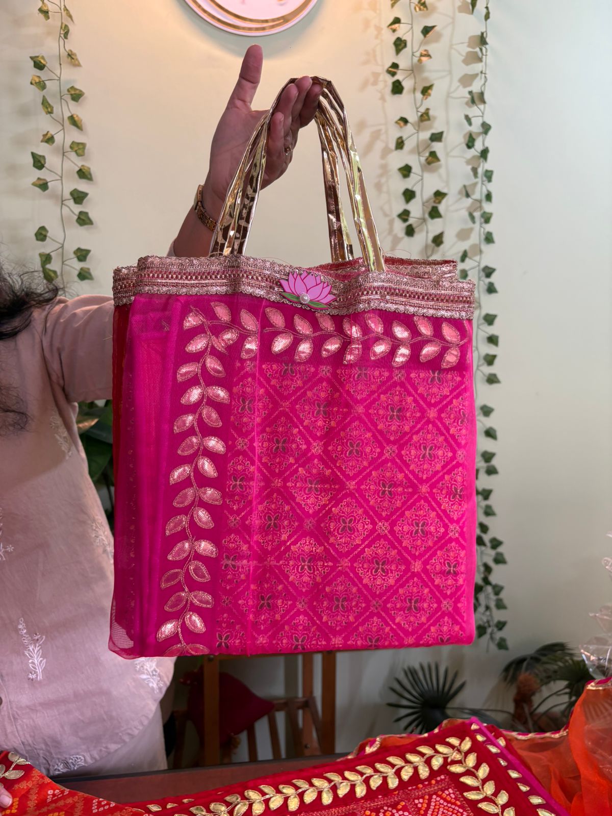 2 Assan set and 1 tissue bag - Image 4