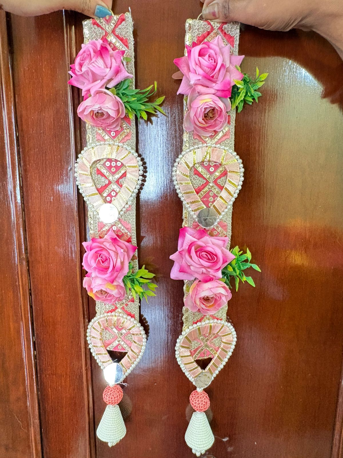Pastel shades of bandanwars with floral work (set of 2 bandanwar and hanging) ) - Image 4