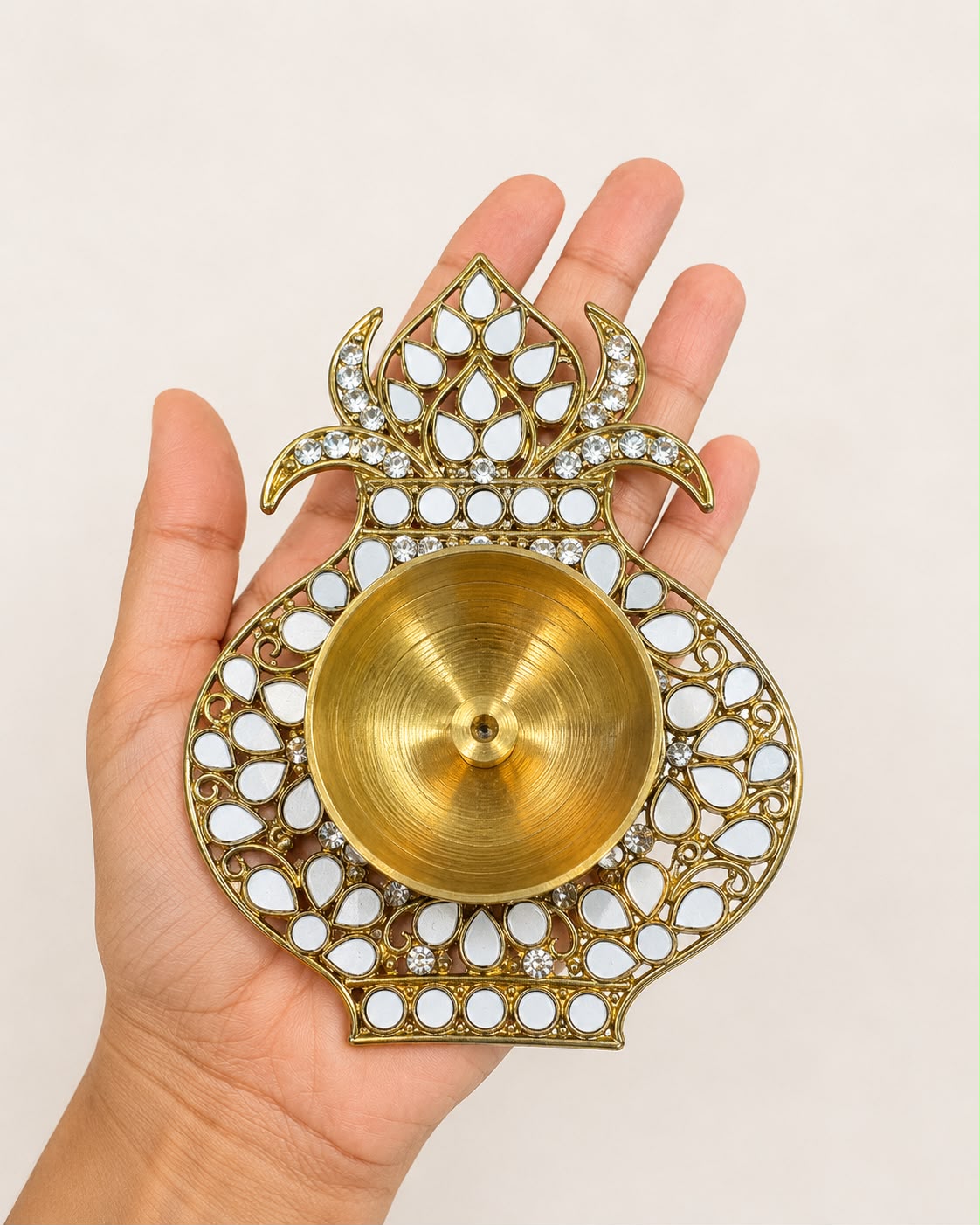 Metal Diyas with mirror work (pack of 2 pcs) - Image 6